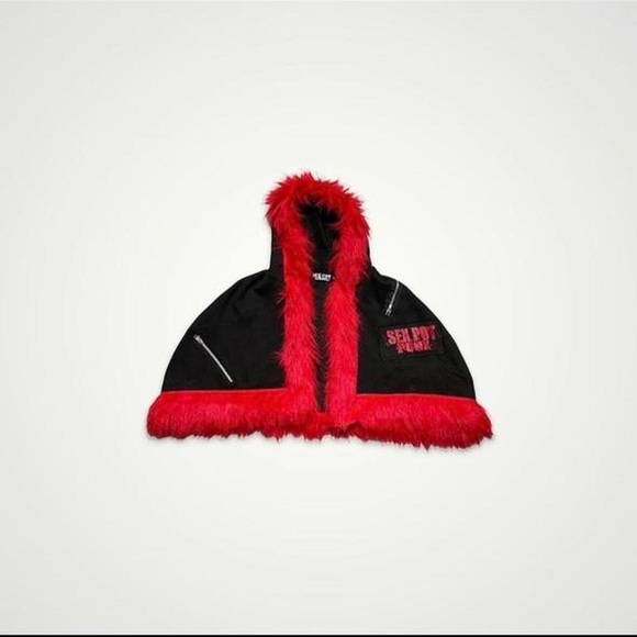 Sex Pot Revenge cape - Picture 3 of 5